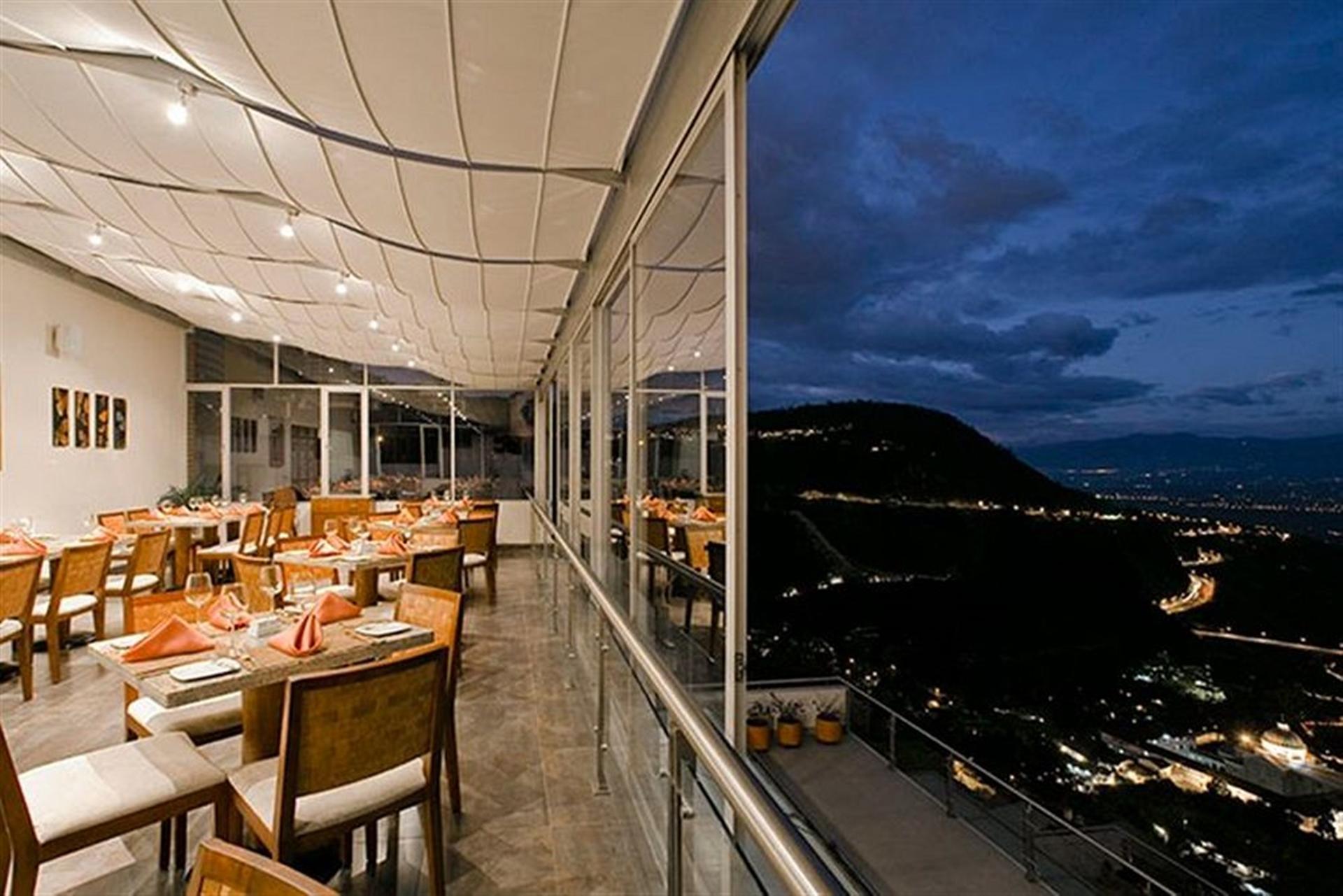 Hotel Stubel Suites&Cafe Quito Exterior foto